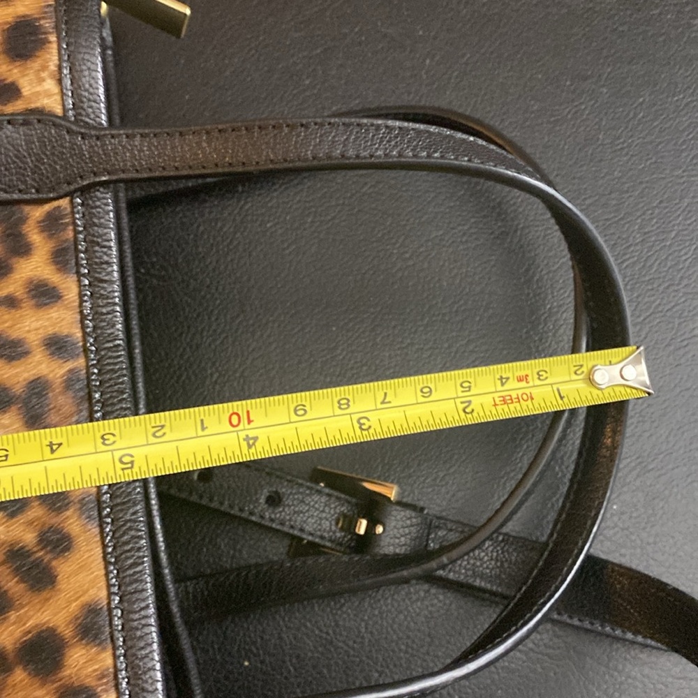 Henri Bendel animal print reverses to leather. shopping bag tote Removable strap - Picture 12 of 14